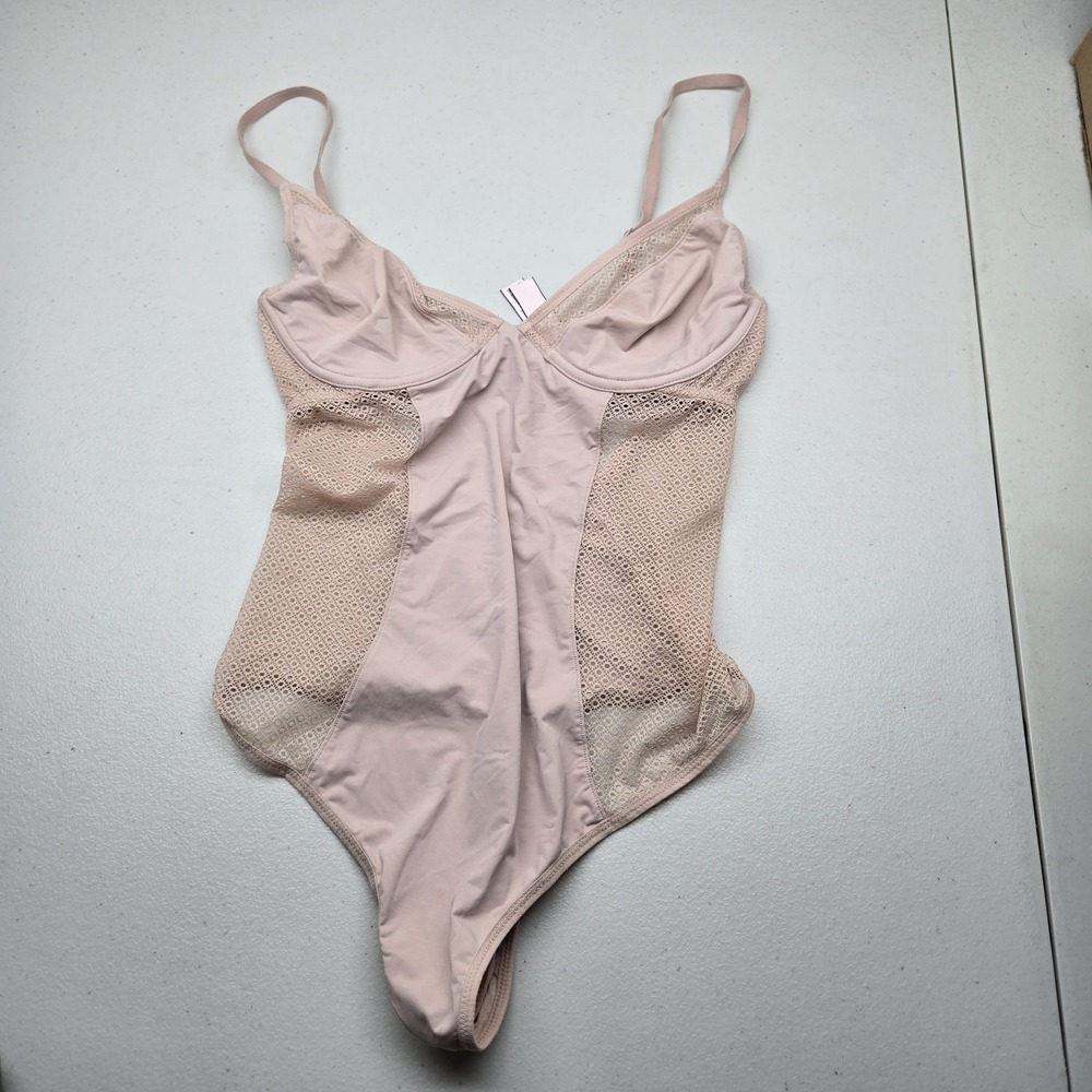 Victoria's Secret Women Sleepwear 32C Pink One piece Lace Unlined Thong